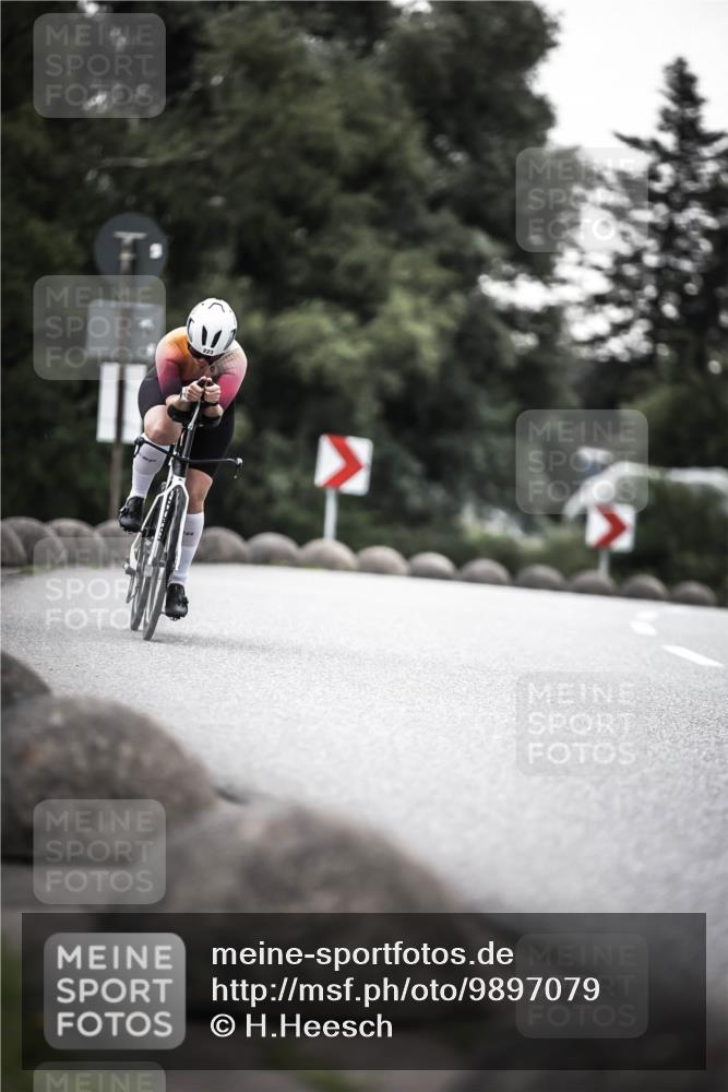 21.06.2026 - 29. Vierlanden-Triathlon H.Heesch http://msf.ph/oto/9897079 21.06.2026 09:59:38 Radfahren 34, 42, 155, 173, 223, 255 meine-sportfotos.de