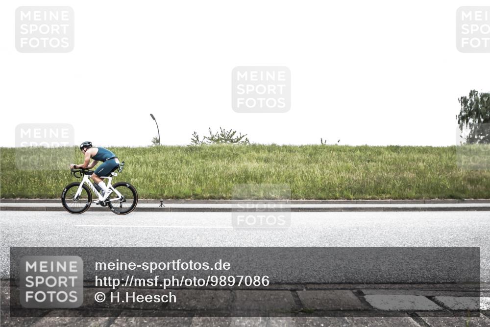 21.06.2026 - 29. Vierlanden-Triathlon H.Heesch http://msf.ph/oto/9897086 21.06.2026 10:17:27 Radfahren 58, 76, 77, 107, 133, 210, 452 meine-sportfotos.de