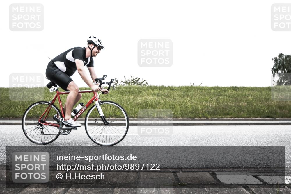 21.06.2026 - 29. Vierlanden-Triathlon H.Heesch http://msf.ph/oto/9897122 21.06.2026 10:18:05 Radfahren 64, 191, 422, 439, 474, 477 meine-sportfotos.de