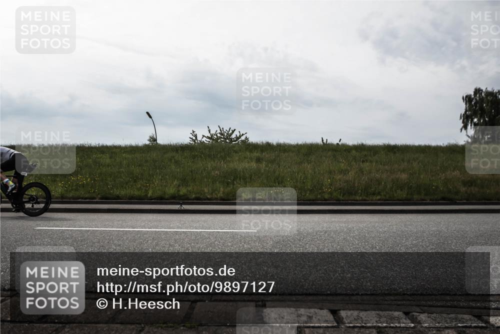 21.06.2026 - 29. Vierlanden-Triathlon H.Heesch http://msf.ph/oto/9897127 21.06.2026 09:19:58 Radfahren 32, 112, 267, 298 meine-sportfotos.de