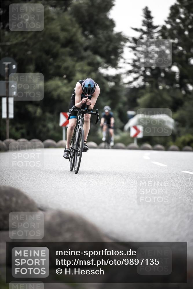 21.06.2026 - 29. Vierlanden-Triathlon H.Heesch http://msf.ph/oto/9897135 21.06.2026 09:59:47 Radfahren 131, 173, 196, 221, 377 meine-sportfotos.de