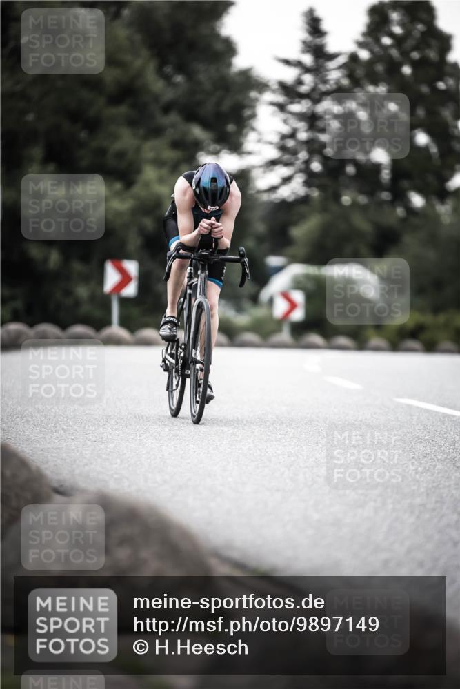 21.06.2026 - 29. Vierlanden-Triathlon H.Heesch http://msf.ph/oto/9897149 21.06.2026 09:59:47 Radfahren 131, 173, 196, 221, 377 meine-sportfotos.de