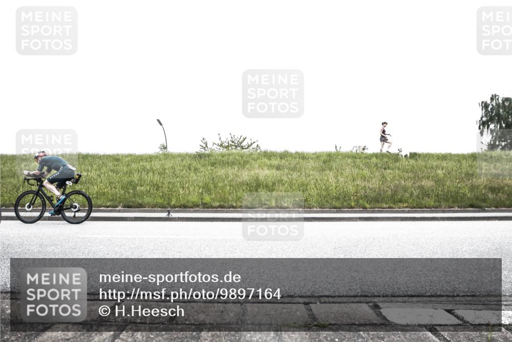 21.06.2026 - 29. Vierlanden-Triathlon H.Heesch http://msf.ph/oto/9897164 21.06.2026 10:22:29 Radfahren 70, 126, 138, 423, 461 meine-sportfotos.de