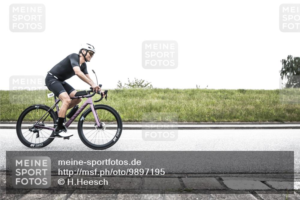 21.06.2026 - 29. Vierlanden-Triathlon H.Heesch http://msf.ph/oto/9897195 21.06.2026 10:22:59 Radfahren 193, 226, 241, 256, 404, 614 meine-sportfotos.de