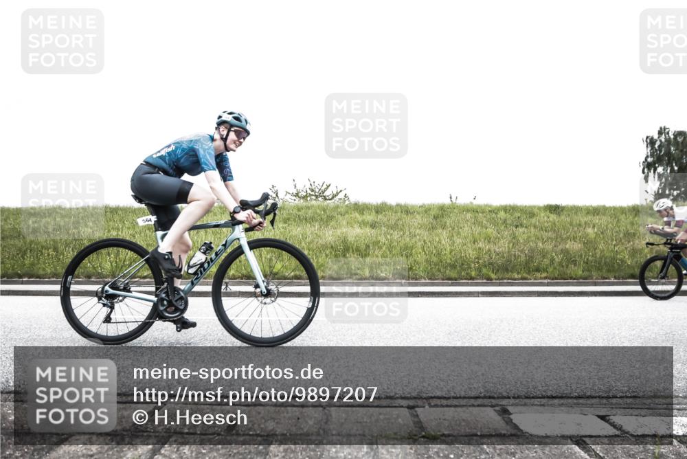 21.06.2026 - 29. Vierlanden-Triathlon H.Heesch http://msf.ph/oto/9897207 21.06.2026 10:23:09 Radfahren 193, 226, 241, 296, 299, 302, 526, 564 meine-sportfotos.de