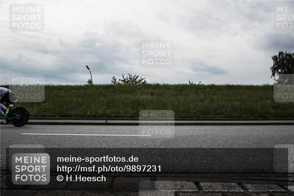 21.06.2026 - 29. Vierlanden-Triathlon H.Heesch http://msf.ph/oto/9897231 21.06.2026 09:22:33 Radfahren 34, 35, 104, 119, 173 meine-sportfotos.de