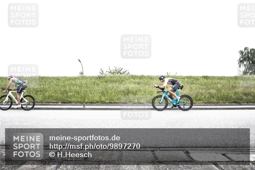 21.06.2026 - 29. Vierlanden-Triathlon H.Heesch http://msf.ph/oto/9897270 21.06.2026 10:23:50 Radfahren 12, 62, 202, 239, 288, 375, 402, 584, 621 meine-sportfotos.de