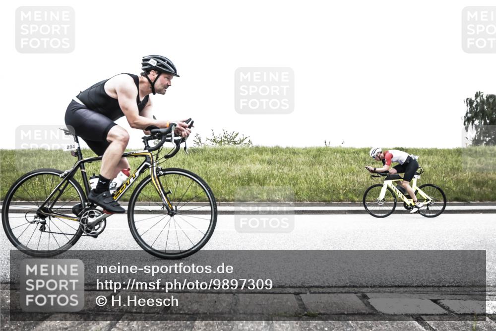 21.06.2026 - 29. Vierlanden-Triathlon H.Heesch http://msf.ph/oto/9897309 21.06.2026 10:24:14 Radfahren 32, 204, 240, 335 meine-sportfotos.de