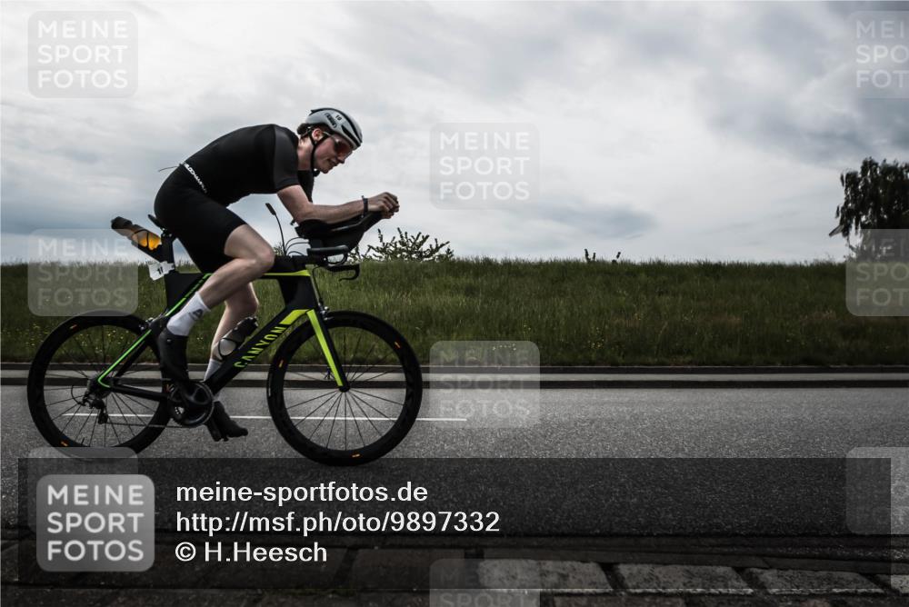 21.06.2026 - 29. Vierlanden-Triathlon H.Heesch http://msf.ph/oto/9897332 21.06.2026 09:24:20 Radfahren 10 meine-sportfotos.de