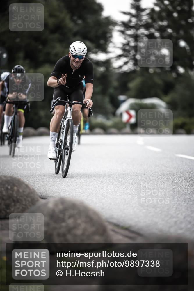 21.06.2026 - 29. Vierlanden-Triathlon H.Heesch http://msf.ph/oto/9897338 21.06.2026 10:02:08 Radfahren 55, 78, 265, 280, 301 meine-sportfotos.de