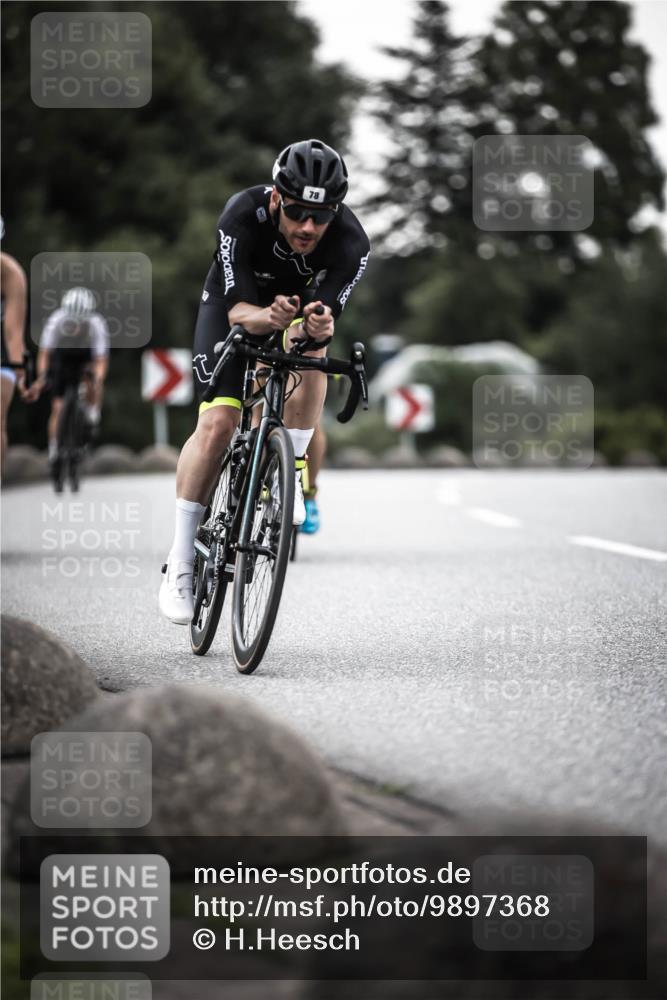 21.06.2026 - 29. Vierlanden-Triathlon H.Heesch http://msf.ph/oto/9897368 21.06.2026 10:02:09 Radfahren 55, 78, 265, 280, 301 meine-sportfotos.de