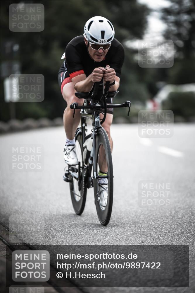 21.06.2026 - 29. Vierlanden-Triathlon H.Heesch http://msf.ph/oto/9897422 21.06.2026 09:27:58 Radfahren 83, 99, 219 meine-sportfotos.de