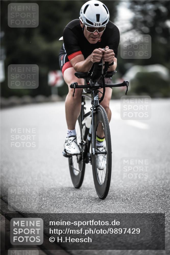 21.06.2026 - 29. Vierlanden-Triathlon H.Heesch http://msf.ph/oto/9897429 21.06.2026 09:27:58 Radfahren 83, 99, 219 meine-sportfotos.de