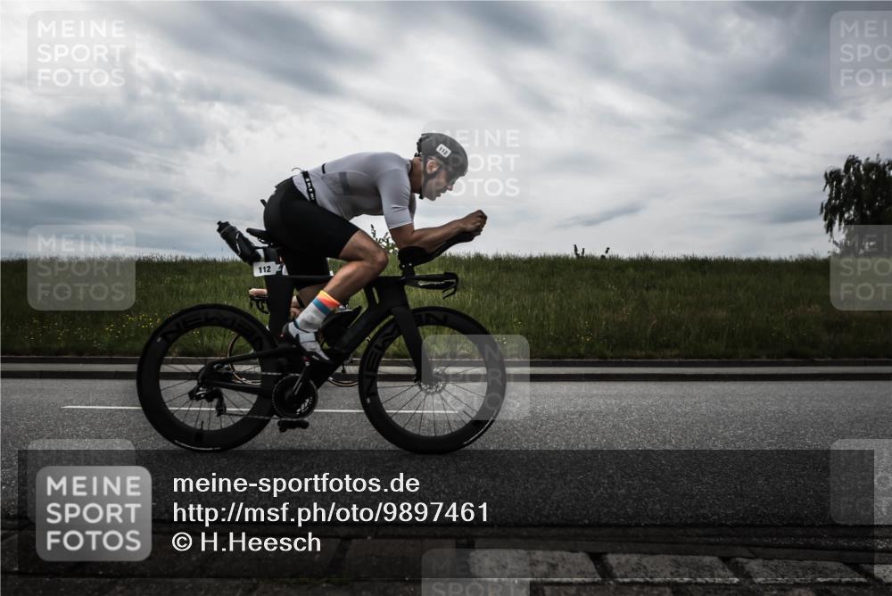 21.06.2026 - 29. Vierlanden-Triathlon H.Heesch http://msf.ph/oto/9897461 21.06.2026 09:28:07 Radfahren 83, 112, 122 meine-sportfotos.de