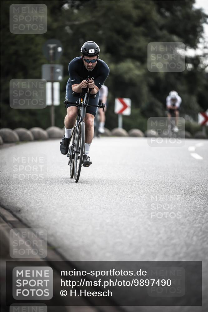 21.06.2026 - 29. Vierlanden-Triathlon H.Heesch http://msf.ph/oto/9897490 21.06.2026 09:28:17 Radfahren 4, 151, 154, 277 meine-sportfotos.de