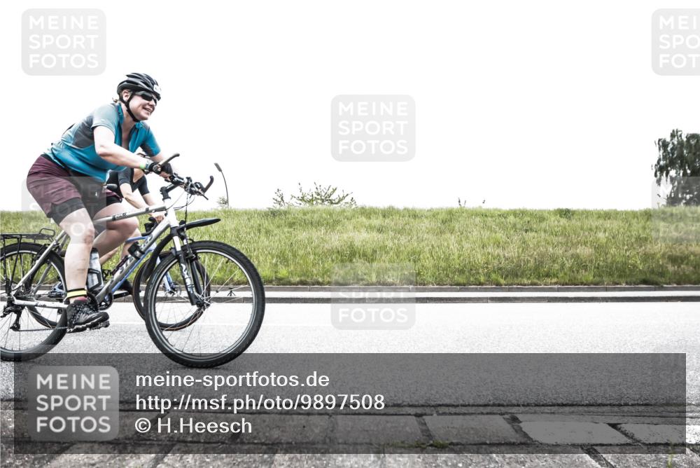 21.06.2026 - 29. Vierlanden-Triathlon H.Heesch http://msf.ph/oto/9897508 21.06.2026 10:26:10 Radfahren 136, 291, 311, 415, 530, 536, 591, 604, 613, 1355 meine-sportfotos.de