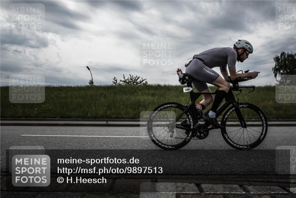 21.06.2026 - 29. Vierlanden-Triathlon H.Heesch http://msf.ph/oto/9897513 21.06.2026 09:30:02 Radfahren 7, 38, 59, 67, 82, 88, 100, 109, 163, 232, 276 meine-sportfotos.de