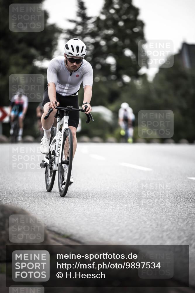 21.06.2026 - 29. Vierlanden-Triathlon H.Heesch http://msf.ph/oto/9897534 21.06.2026 10:02:21 Radfahren 72, 118, 119, 141, 186, 273, 339 meine-sportfotos.de