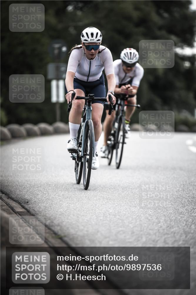 21.06.2026 - 29. Vierlanden-Triathlon H.Heesch http://msf.ph/oto/9897536 21.06.2026 09:28:21 Radfahren 4, 151, 154, 277 meine-sportfotos.de