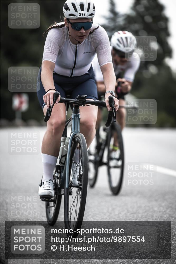 21.06.2026 - 29. Vierlanden-Triathlon H.Heesch http://msf.ph/oto/9897554 21.06.2026 09:28:22 Radfahren 151, 154, 277 meine-sportfotos.de