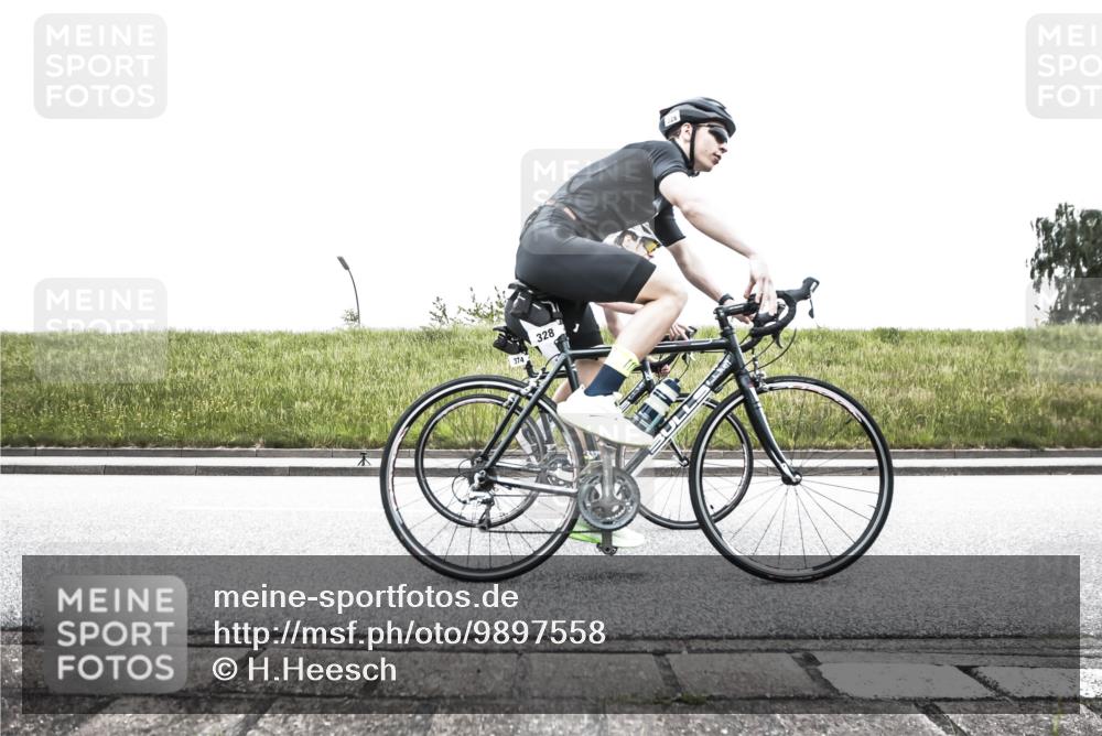 21.06.2026 - 29. Vierlanden-Triathlon H.Heesch http://msf.ph/oto/9897558 21.06.2026 10:26:38 Radfahren 46, 118, 119, 141, 177, 219, 278, 328, 353, 374, 386, 485, 488 meine-sportfotos.de