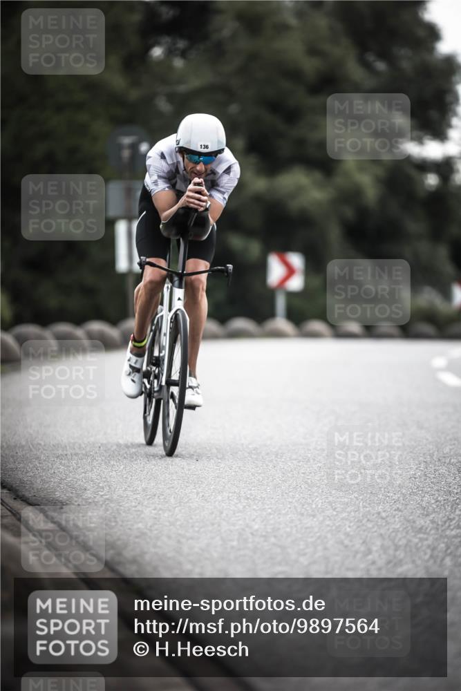 21.06.2026 - 29. Vierlanden-Triathlon H.Heesch http://msf.ph/oto/9897564 21.06.2026 09:29:07 Radfahren 5, 136, 142, 181, 195 meine-sportfotos.de
