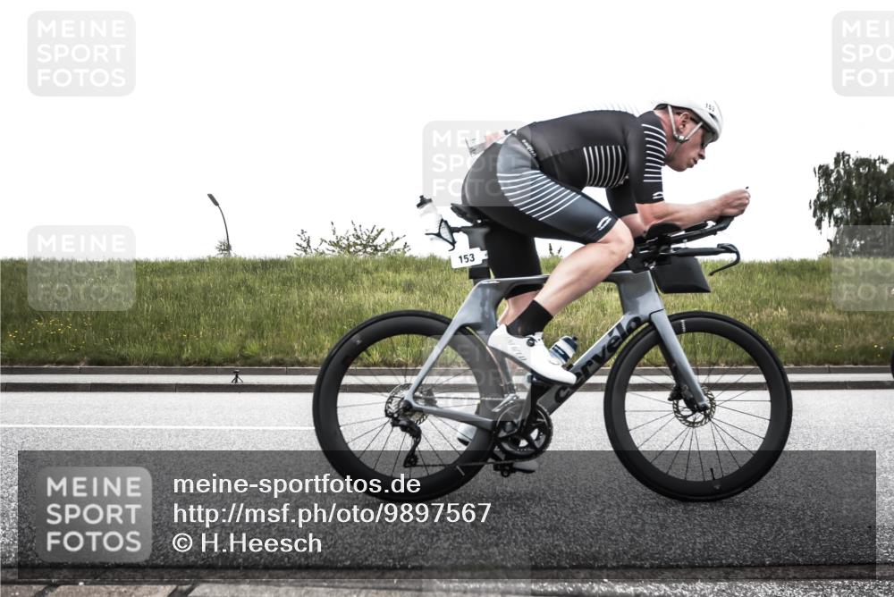 21.06.2026 - 29. Vierlanden-Triathlon H.Heesch http://msf.ph/oto/9897567 21.06.2026 09:34:03 Radfahren 39, 40, 44, 47, 70, 96, 153 meine-sportfotos.de