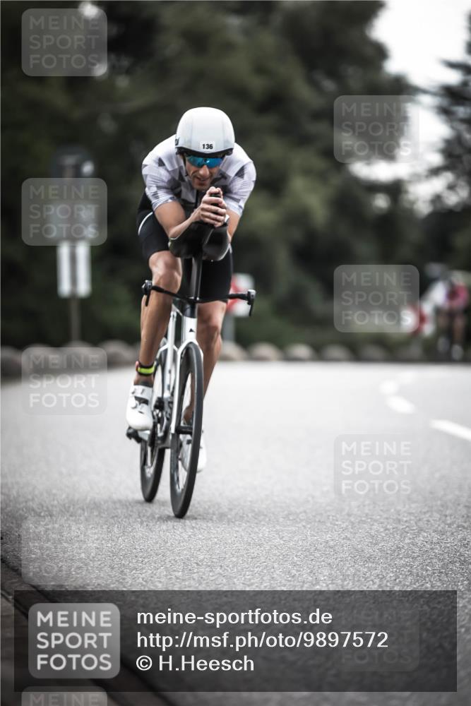 21.06.2026 - 29. Vierlanden-Triathlon H.Heesch http://msf.ph/oto/9897572 21.06.2026 09:29:08 Radfahren 5, 136, 142, 181, 195 meine-sportfotos.de