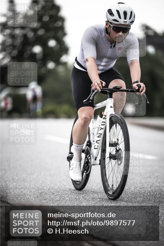 21.06.2026 - 29. Vierlanden-Triathlon H.Heesch http://msf.ph/oto/9897577 21.06.2026 10:02:21 Radfahren 72, 118, 119, 141, 186, 273, 339 meine-sportfotos.de