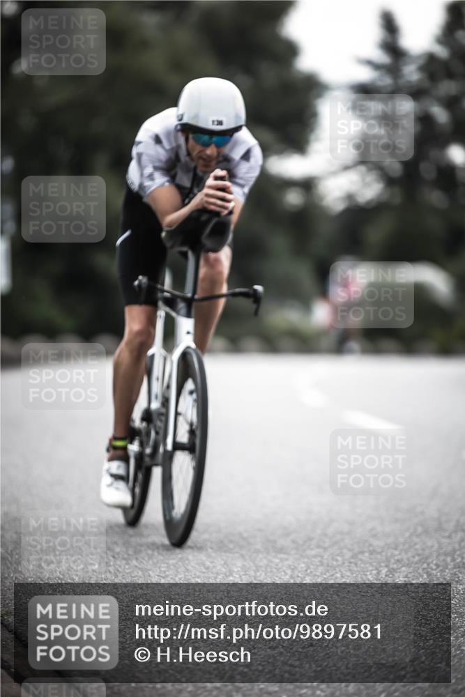 21.06.2026 - 29. Vierlanden-Triathlon H.Heesch http://msf.ph/oto/9897581 21.06.2026 09:29:08 Radfahren 5, 136, 142, 181, 195 meine-sportfotos.de