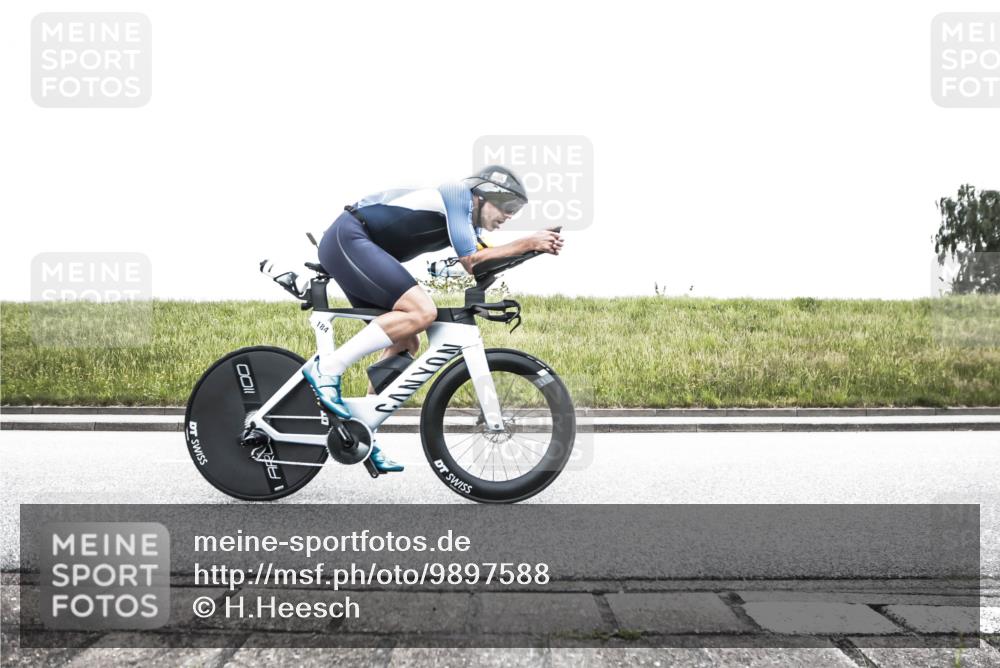 21.06.2026 - 29. Vierlanden-Triathlon H.Heesch http://msf.ph/oto/9897588 21.06.2026 10:26:51 Radfahren 58, 164, 184 meine-sportfotos.de