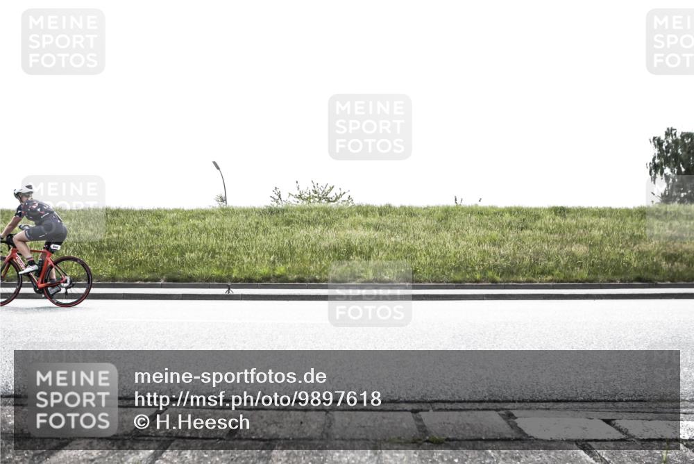 21.06.2026 - 29. Vierlanden-Triathlon H.Heesch http://msf.ph/oto/9897618 21.06.2026 10:54:16 Radfahren 116, 246, 540, 614, 624 meine-sportfotos.de
