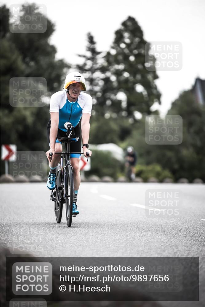 21.06.2026 - 29. Vierlanden-Triathlon H.Heesch http://msf.ph/oto/9897656 21.06.2026 10:02:26 Radfahren 4, 27, 118, 119, 141, 186, 339 meine-sportfotos.de