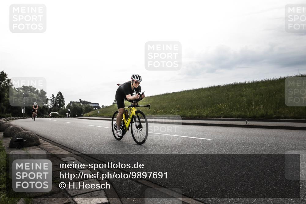 21.06.2026 - 29. Vierlanden-Triathlon H.Heesch http://msf.ph/oto/9897691 21.06.2026 09:21:25 Radfahren 136, 141, 207, 239, 272 meine-sportfotos.de