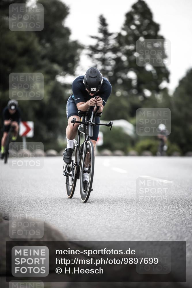 21.06.2026 - 29. Vierlanden-Triathlon H.Heesch http://msf.ph/oto/9897699 21.06.2026 10:02:32 Radfahren 4, 27, 99 meine-sportfotos.de