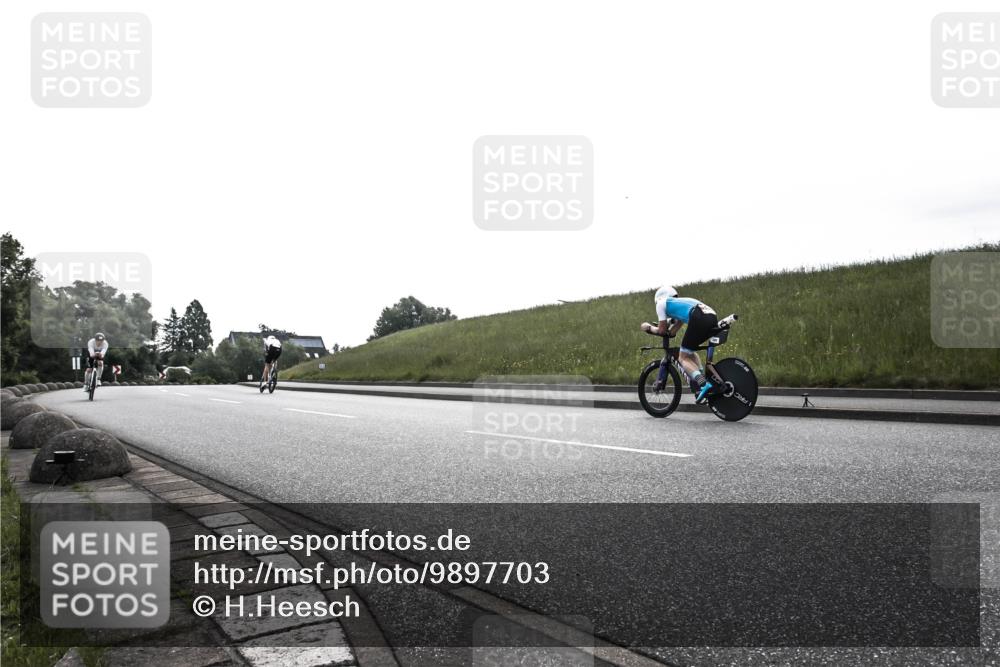 21.06.2026 - 29. Vierlanden-Triathlon H.Heesch http://msf.ph/oto/9897703 21.06.2026 09:21:31 Radfahren 164, 193, 239 meine-sportfotos.de