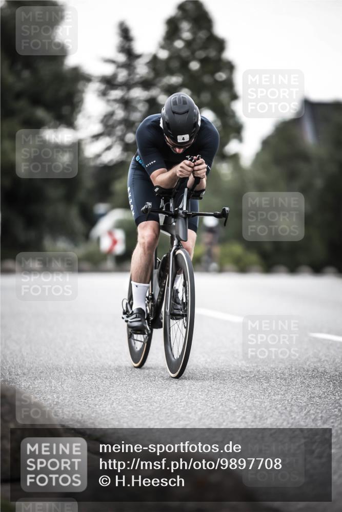 21.06.2026 - 29. Vierlanden-Triathlon H.Heesch http://msf.ph/oto/9897708 21.06.2026 10:02:32 Radfahren 4, 27, 99 meine-sportfotos.de