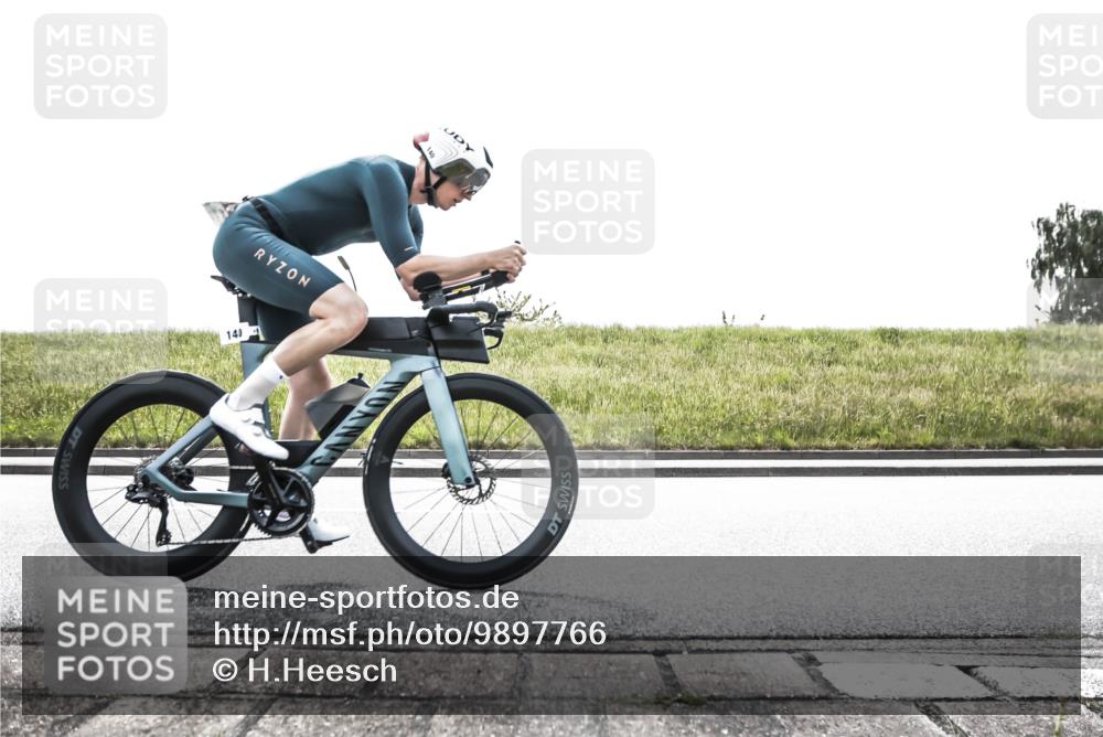 21.06.2026 - 29. Vierlanden-Triathlon H.Heesch http://msf.ph/oto/9897766 21.06.2026 10:58:19 Radfahren 140, 163, 171, 241, 543, 563, 1355 meine-sportfotos.de
