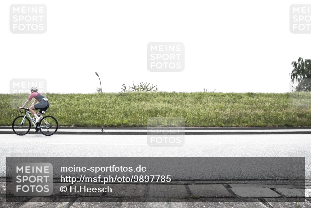 21.06.2026 - 29. Vierlanden-Triathlon H.Heesch http://msf.ph/oto/9897785 21.06.2026 10:58:57 Radfahren 119, 146, 508 meine-sportfotos.de