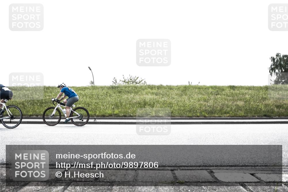 21.06.2026 - 29. Vierlanden-Triathlon H.Heesch http://msf.ph/oto/9897806 21.06.2026 10:59:23 Radfahren 499, 548, 553, 608, 618 meine-sportfotos.de