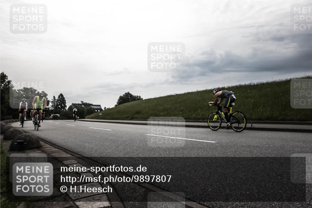 21.06.2026 - 29. Vierlanden-Triathlon H.Heesch http://msf.ph/oto/9897807 21.06.2026 09:23:49 Radfahren 155, 166, 252, 264, 301 meine-sportfotos.de