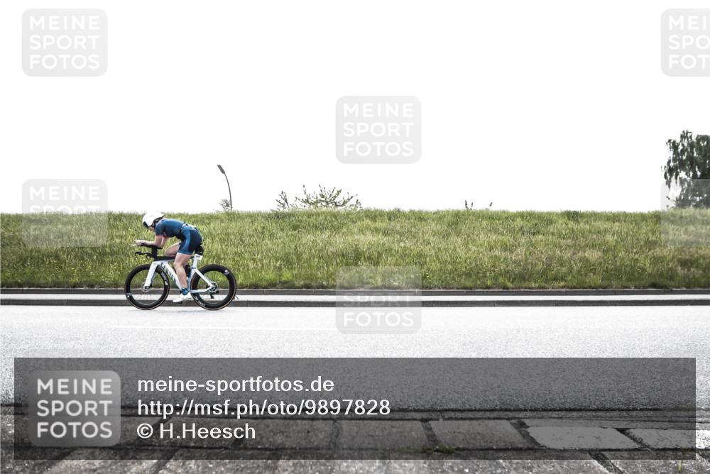 21.06.2026 - 29. Vierlanden-Triathlon H.Heesch http://msf.ph/oto/9897828 21.06.2026 10:59:57 Radfahren 12, 13, 69, 113, 192, 207, 247, 518 meine-sportfotos.de