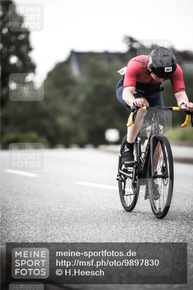 21.06.2026 - 29. Vierlanden-Triathlon H.Heesch http://msf.ph/oto/9897830 21.06.2026 10:02:42 Radfahren 56, 139, 179, 198, 245, 367 meine-sportfotos.de