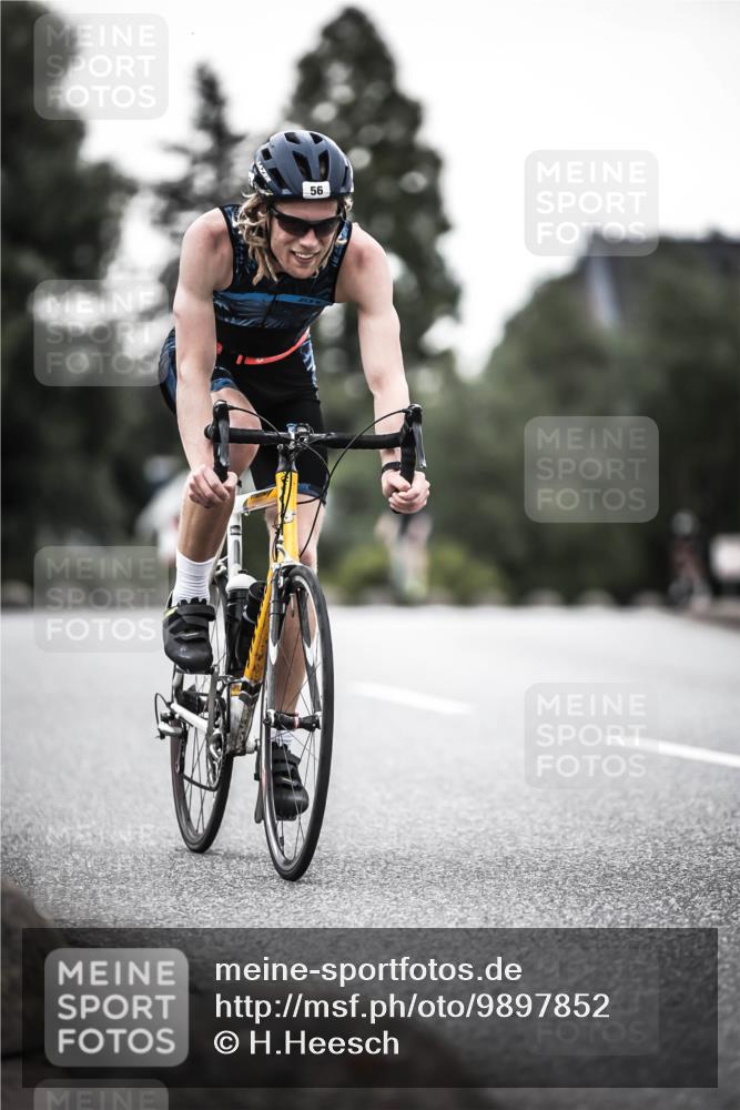 21.06.2026 - 29. Vierlanden-Triathlon H.Heesch http://msf.ph/oto/9897852 21.06.2026 10:02:45 Radfahren 56, 139, 179, 245, 367 meine-sportfotos.de