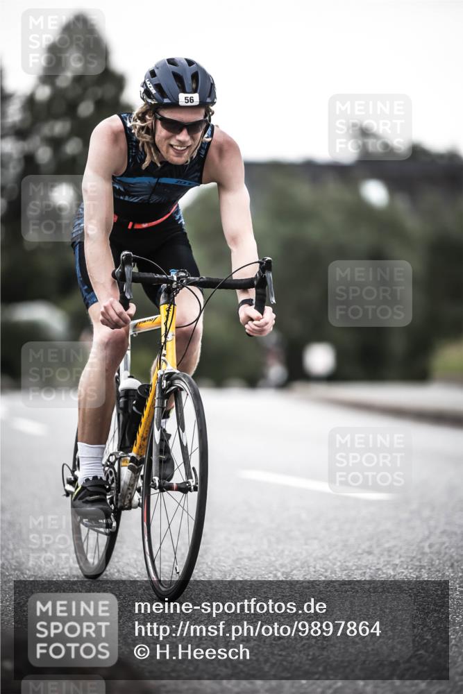 21.06.2026 - 29. Vierlanden-Triathlon H.Heesch http://msf.ph/oto/9897864 21.06.2026 10:02:45 Radfahren 56, 139, 179, 245, 367 meine-sportfotos.de