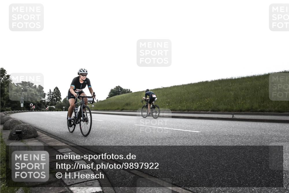 21.06.2026 - 29. Vierlanden-Triathlon H.Heesch http://msf.ph/oto/9897922 21.06.2026 09:30:08 Radfahren 163, 174, 232, 276 meine-sportfotos.de