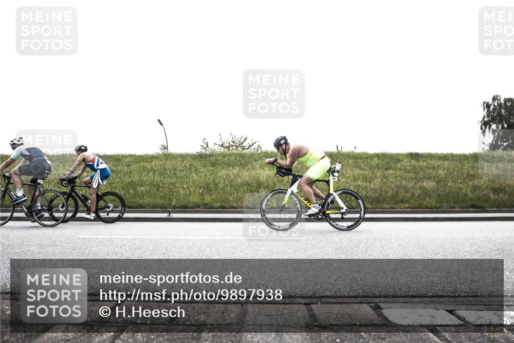 21.06.2026 - 29. Vierlanden-Triathlon H.Heesch http://msf.ph/oto/9897938 21.06.2026 11:01:57 Radfahren 18, 137, 138, 155, 158, 166, 200, 253, 299, 314, 565, 566 meine-sportfotos.de