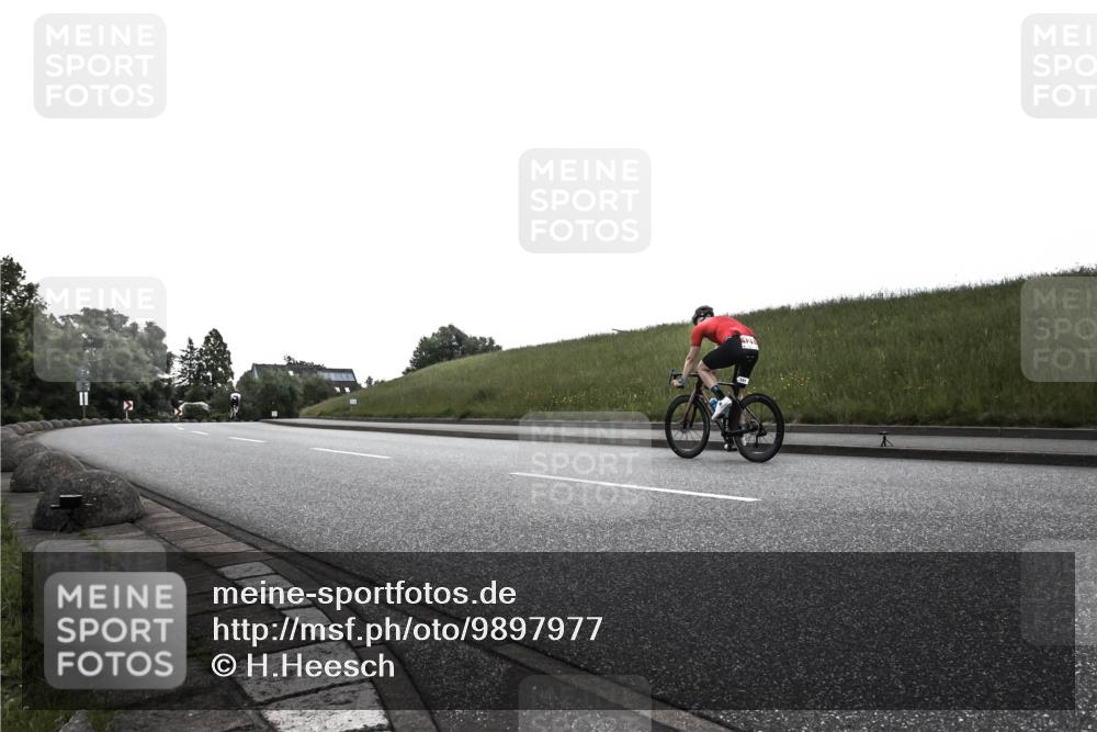 21.06.2026 - 29. Vierlanden-Triathlon H.Heesch http://msf.ph/oto/9897977 21.06.2026 09:34:29 Radfahren  meine-sportfotos.de