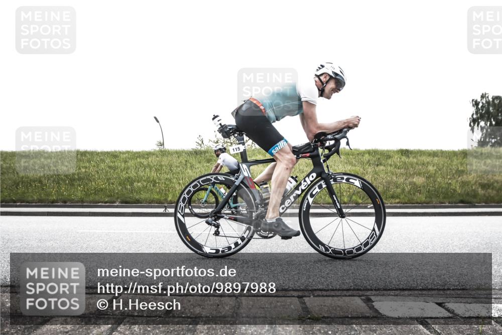 21.06.2026 - 29. Vierlanden-Triathlon H.Heesch http://msf.ph/oto/9897988 21.06.2026 11:02:45 Radfahren 6, 105, 115, 213, 294, 524, 686 meine-sportfotos.de