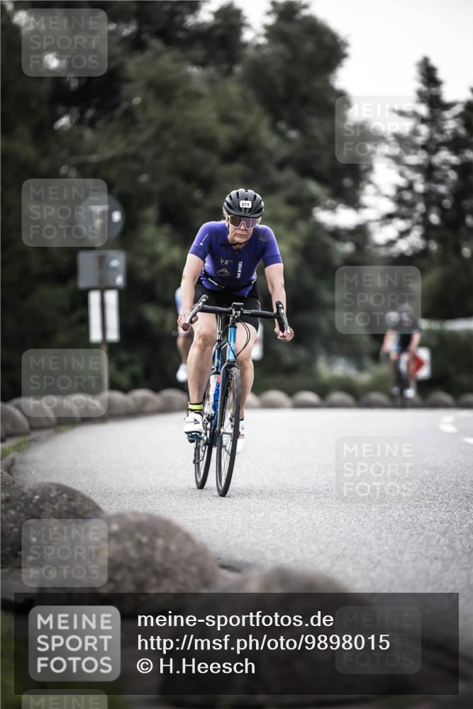 21.06.2026 - 29. Vierlanden-Triathlon H.Heesch http://msf.ph/oto/9898015 21.06.2026 10:03:59 Radfahren 142, 151, 161, 181, 257, 271, 337 meine-sportfotos.de